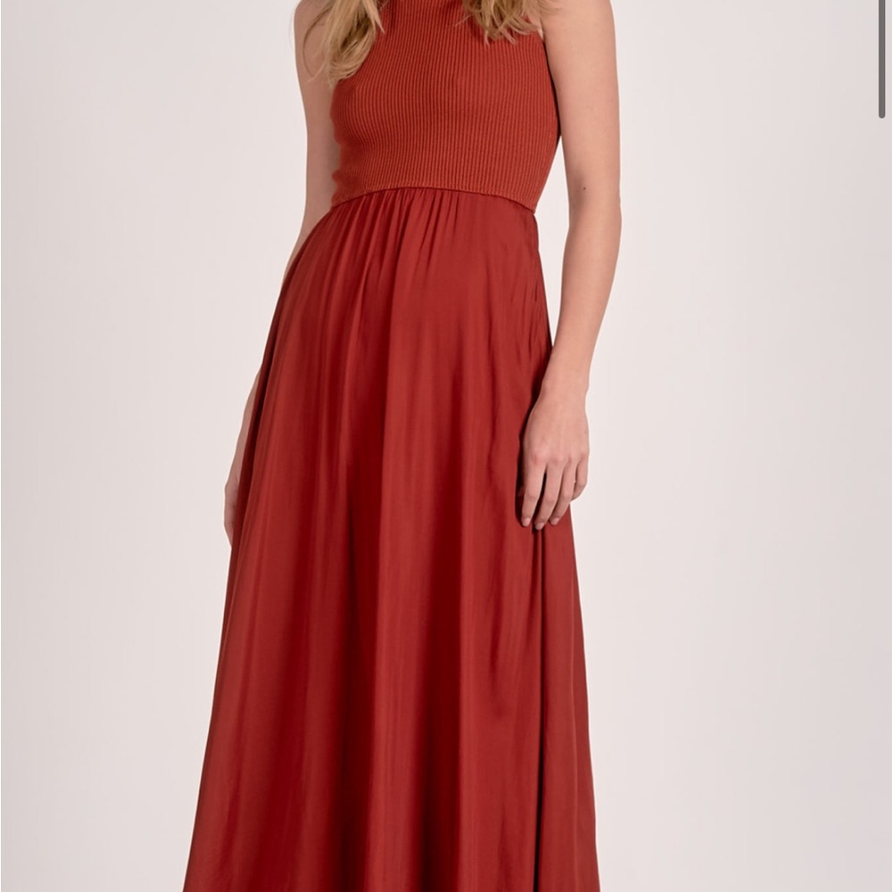 Elegant Rust Maxi Dress